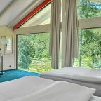 Шале (Шале c двумя раздельными кроватями 1-я линия), Отель Маральник Алтай Пэлас