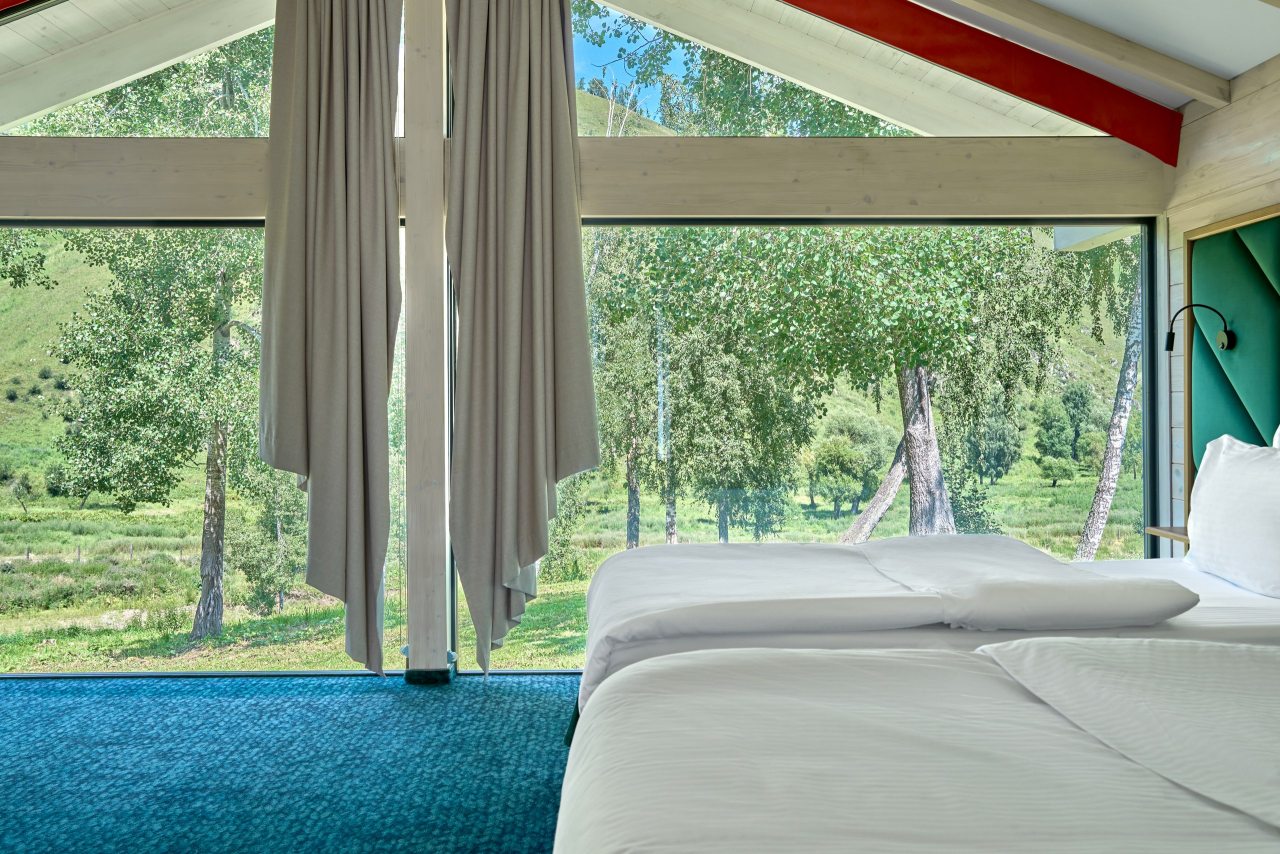 Шале (Шале c двумя раздельными кроватями 1-я линия), Отель Маральник Алтай Пэлас