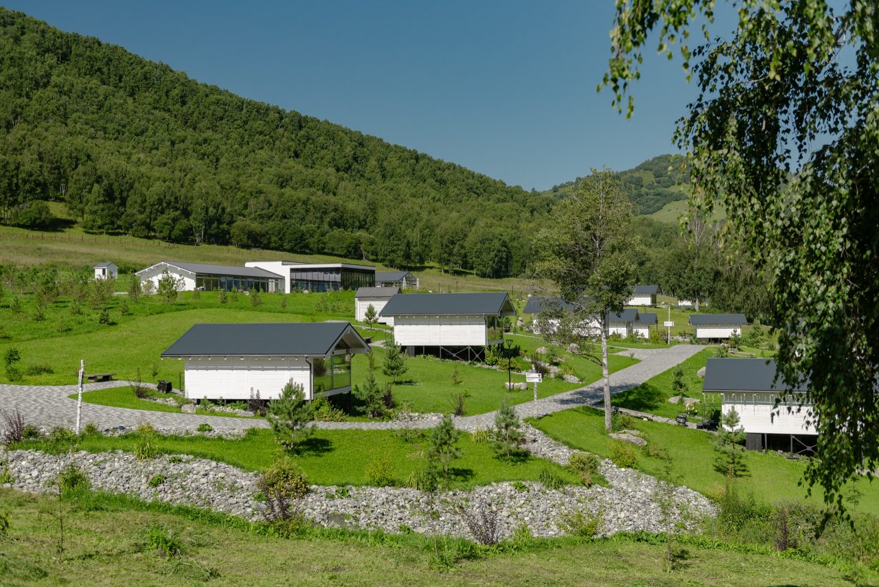 Шале (Шале c двумя раздельными кроватями 2-я линия), Отель Маральник Алтай Пэлас