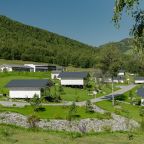 Шале (Шале c двумя раздельными кроватями 2-я линия), Отель Маральник Алтай Пэлас