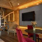 Вилла (Вилла дуплекс апартаменты с бассейном), Отель Маральник Алтай Пэлас