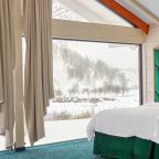 Шале (Шале с двуспальной кроватью 1-я линия), Отель Маральник Алтай Пэлас