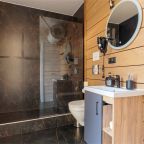 Коттедж (Дом с одной спальней), База отдыха Opushka House Александровское