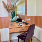 Полулюкс (Двухкомнатный с балконом корпус 1), Санаторий Голубая волна