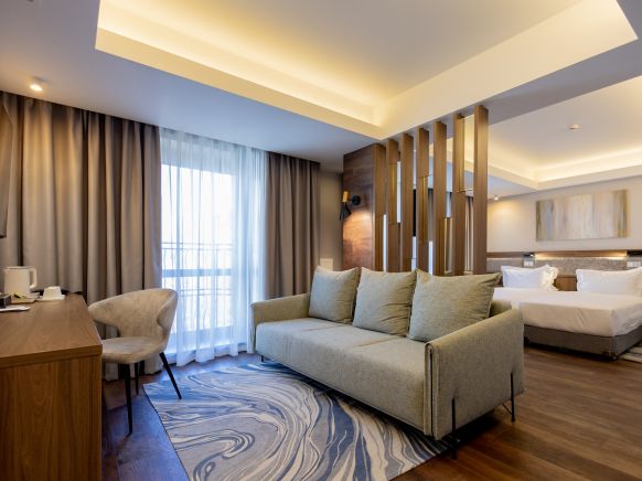 Отель NUUR hotel, Иркутск