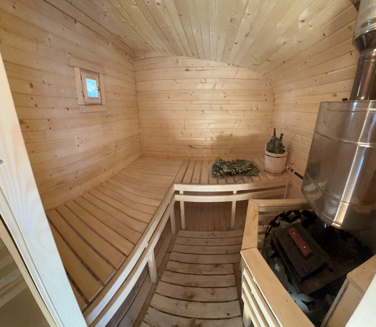 Баня, Отель АССА