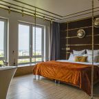 Апартаменты (Апартаменты для романтических свиданий), Апартаменты 2ROOMS