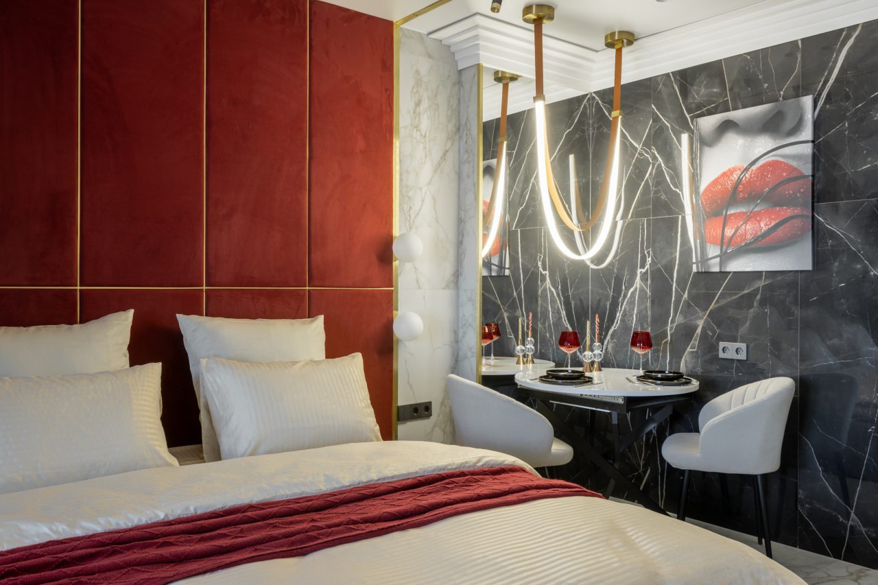 Апартаменты (Манящая ночь 1402), Апартаменты 2ROOMS