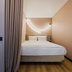 Люкс (Люкс с двуспальной кроватью и двуспальным диваном), Апарт-отель Freedom