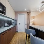 Люкс (Люкс с двуспальной кроватью и двуспальным диваном), Апарт-отель Freedom