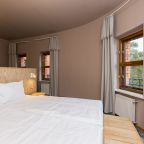 Номер (Стандарт улучшенный), База отдыха Янтарь