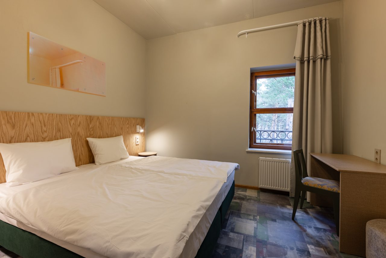 Номер (Стандарт двухкомнатный семейный), База отдыха Янтарь