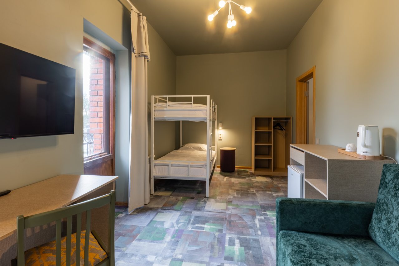 Номер (Стандарт двухкомнатный семейный), База отдыха Янтарь