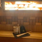 Финская парная с гималайской солью