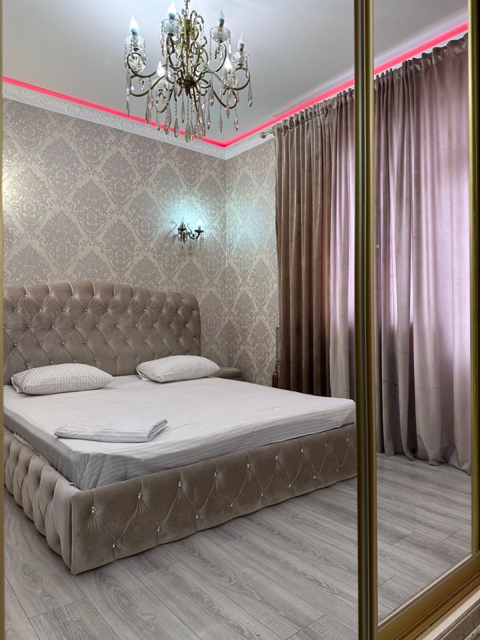 Апартаменты (С видом на море на берегу моря), Гостиница Ревивал