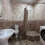 Апартаменты (С видом на море на берегу моря), Гостиница Ревивал