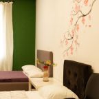 Трёхместный и более (Семейный 3-местный номер), Мини-отель Мансарда