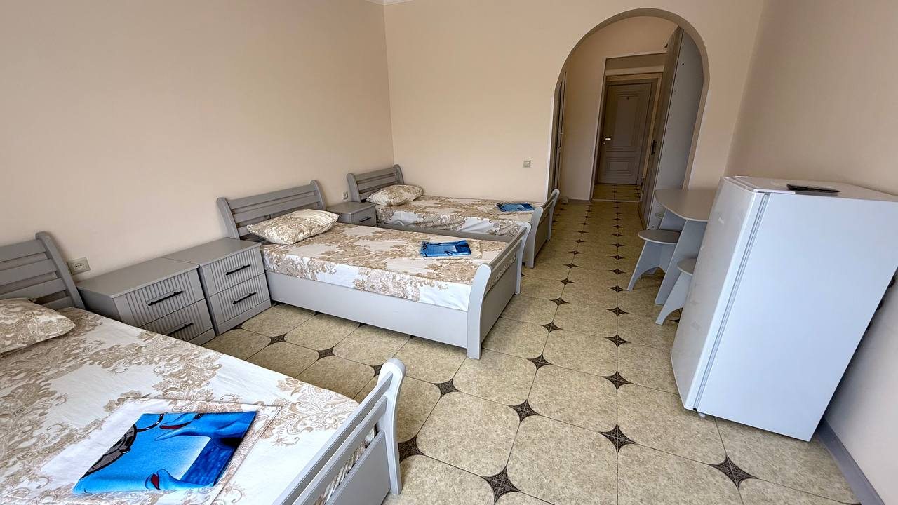 Трехместный (Стандарт), База отдыха Дельфин