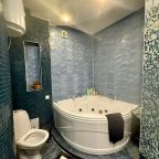 Хорошая планировка, Апартаменты Студия в центре с джакузи