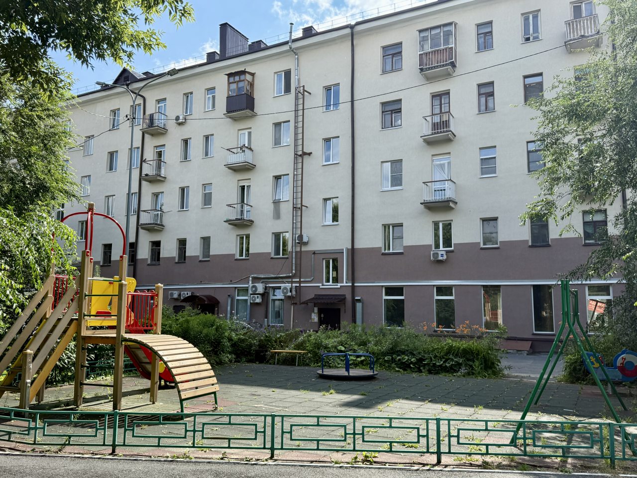 Шестиместный (Жизнь в легенде: сталинка на Цветном бульваре!), Апартаменты Роза в исторической части напротив Цветного бульвара