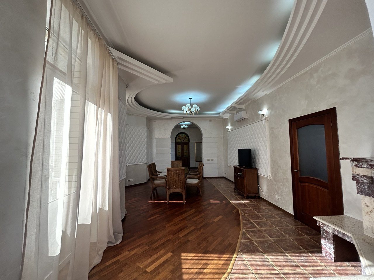 Вилла (Прованс), Коттедж Маша дома