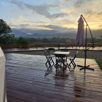 Объект находится в горах, Глэмпинг Терраса