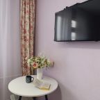 Телевизор и  wi-fi бесплатно в номере.