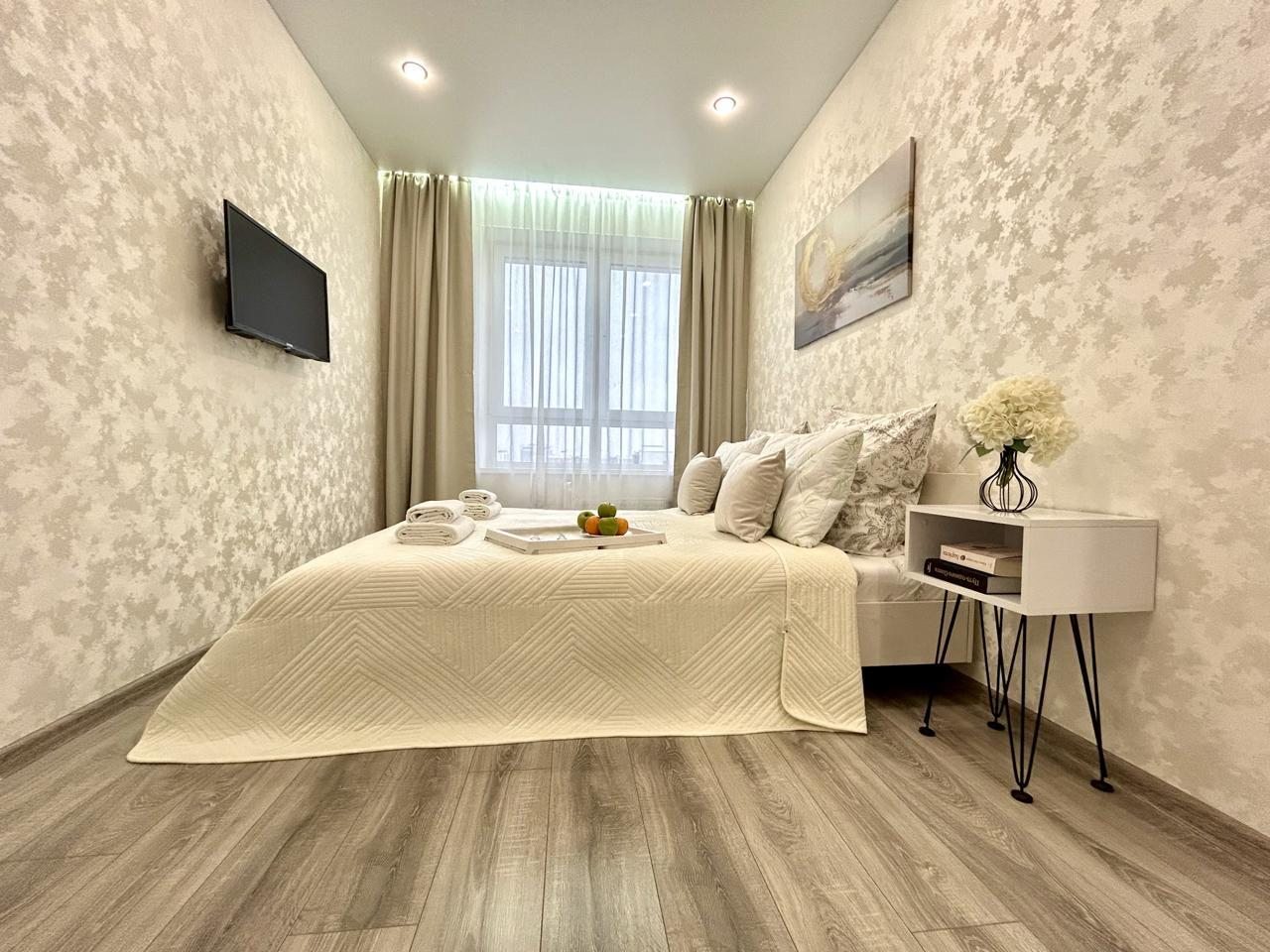 кровать двуспальная