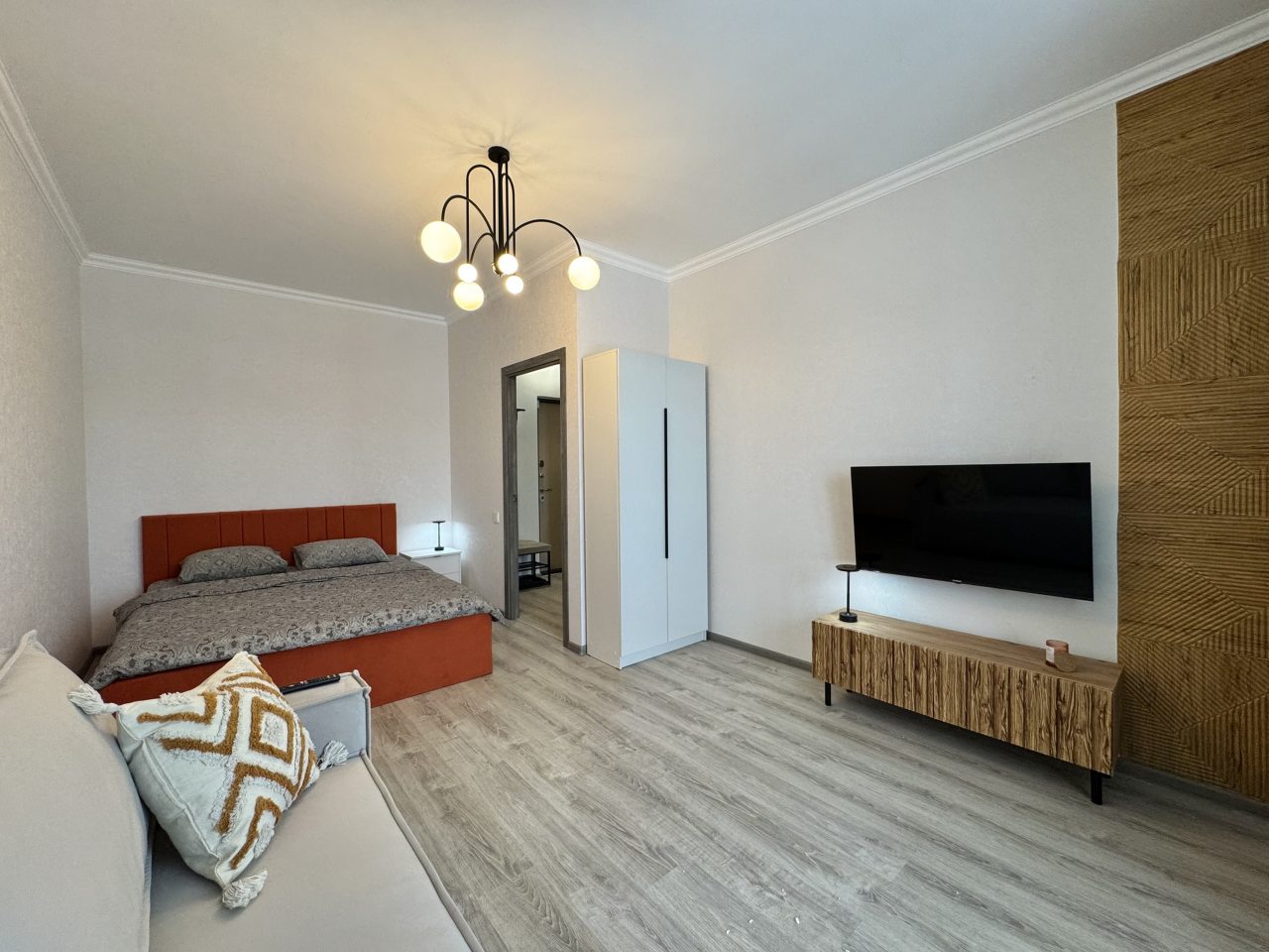 Апартаменты (Однокомнатная с акцентом у Набережной), Апартаменты Atmosfera Sna, Ясный Берег 7