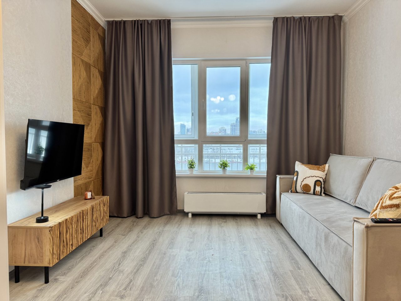 Апартаменты (Однокомнатная с акцентом у Набережной), Апартаменты Atmosfera Sna, Ясный Берег 7