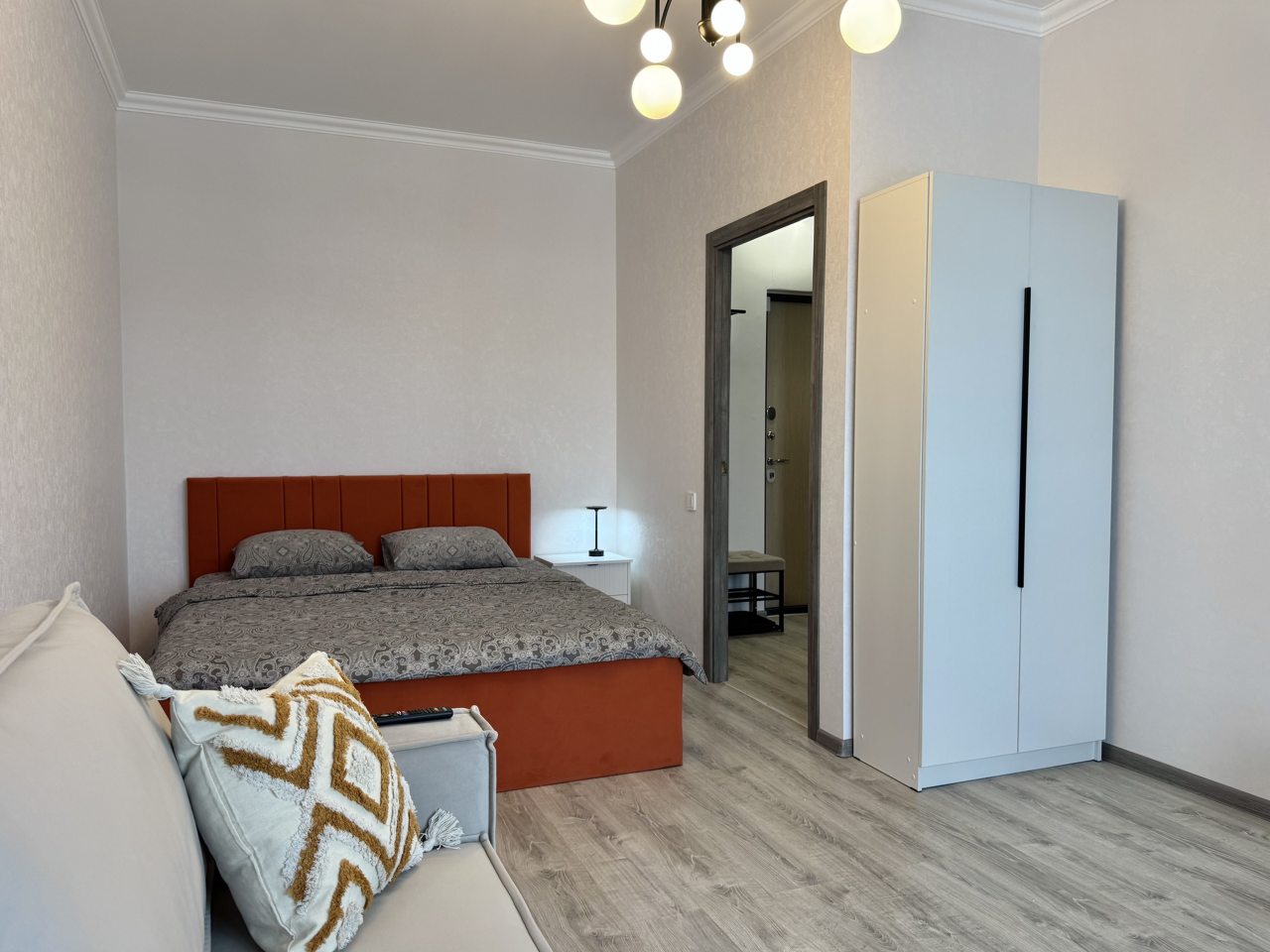 Апартаменты (Однокомнатная с акцентом у Набережной), Апартаменты Atmosfera Sna, Ясный Берег 7