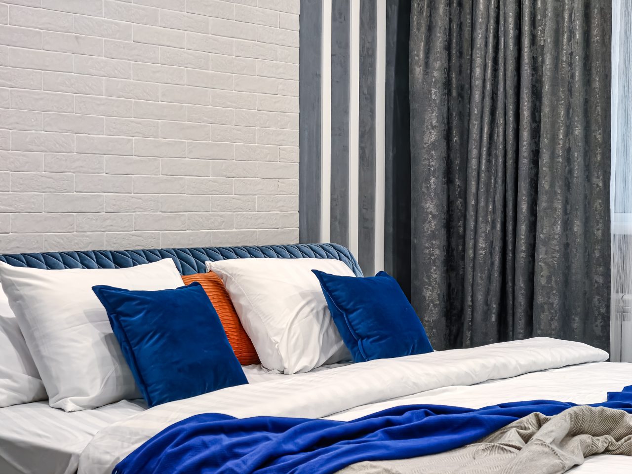 Апартаменты (Atmosfera Sna. Масштабная двухкомнатная с кроватью super king-size в ЖК Дождь), Апартаменты Atmosfera Sna Красноярская улица, 107