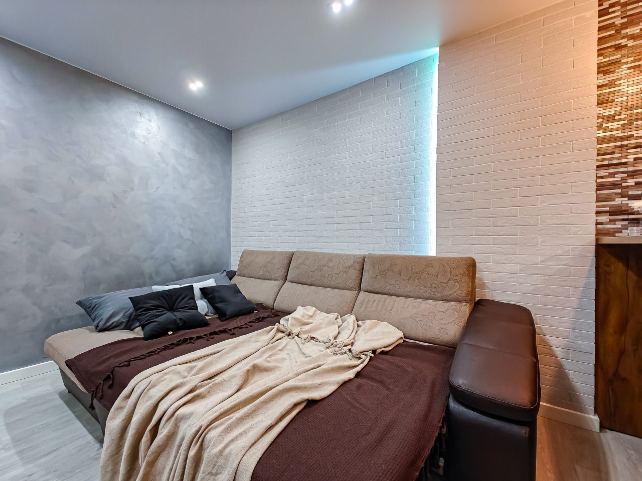 Апартаменты (Atmosfera Sna. Масштабная двухкомнатная с кроватью super king-size в ЖК Дождь), Апартаменты Atmosfera Sna Красноярская улица, 107