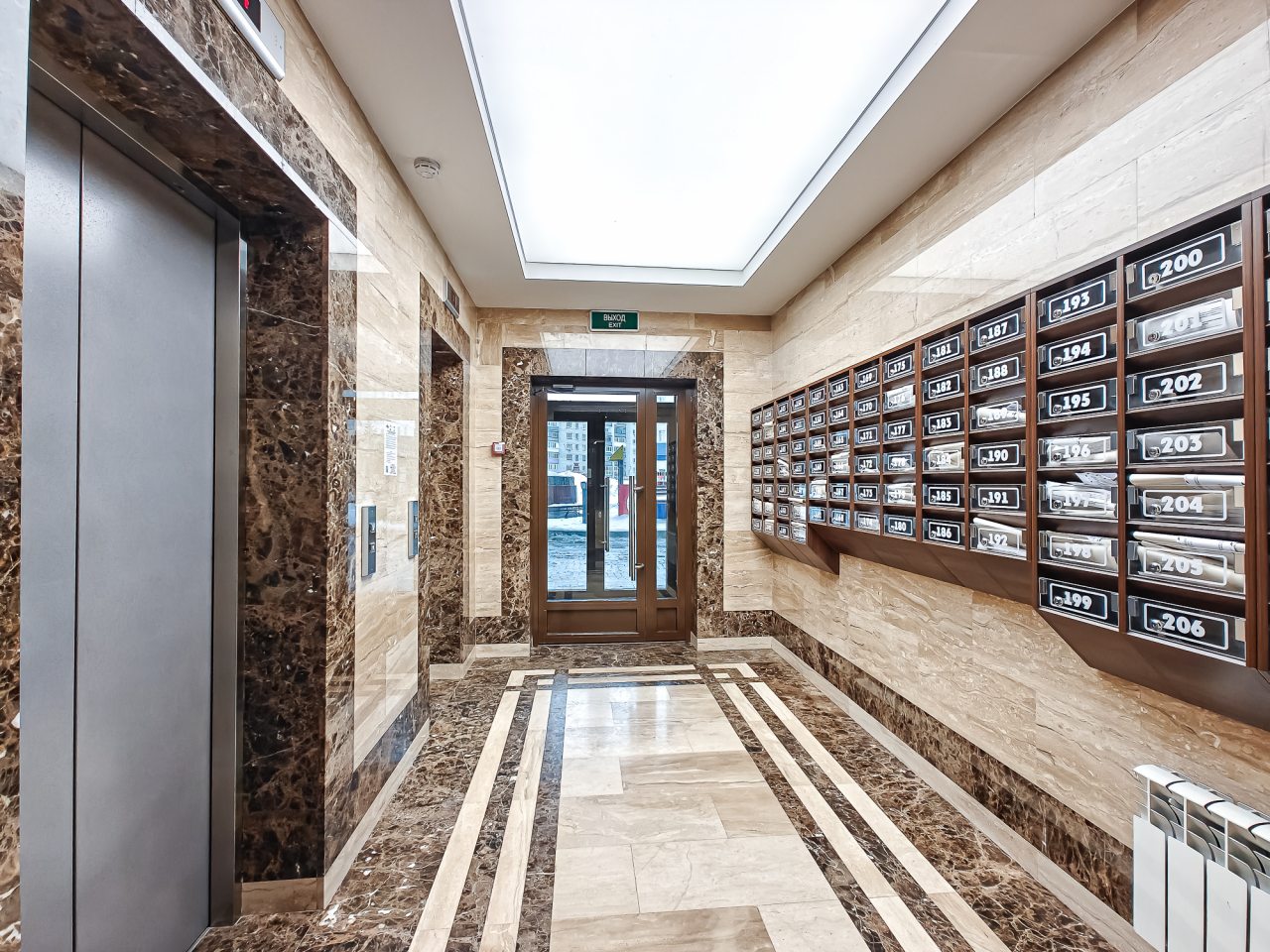 Апартаменты (Atmosfera Sna. Масштабная двухкомнатная с кроватью super king-size в ЖК Дождь), Апартаменты Atmosfera Sna Красноярская улица, 107