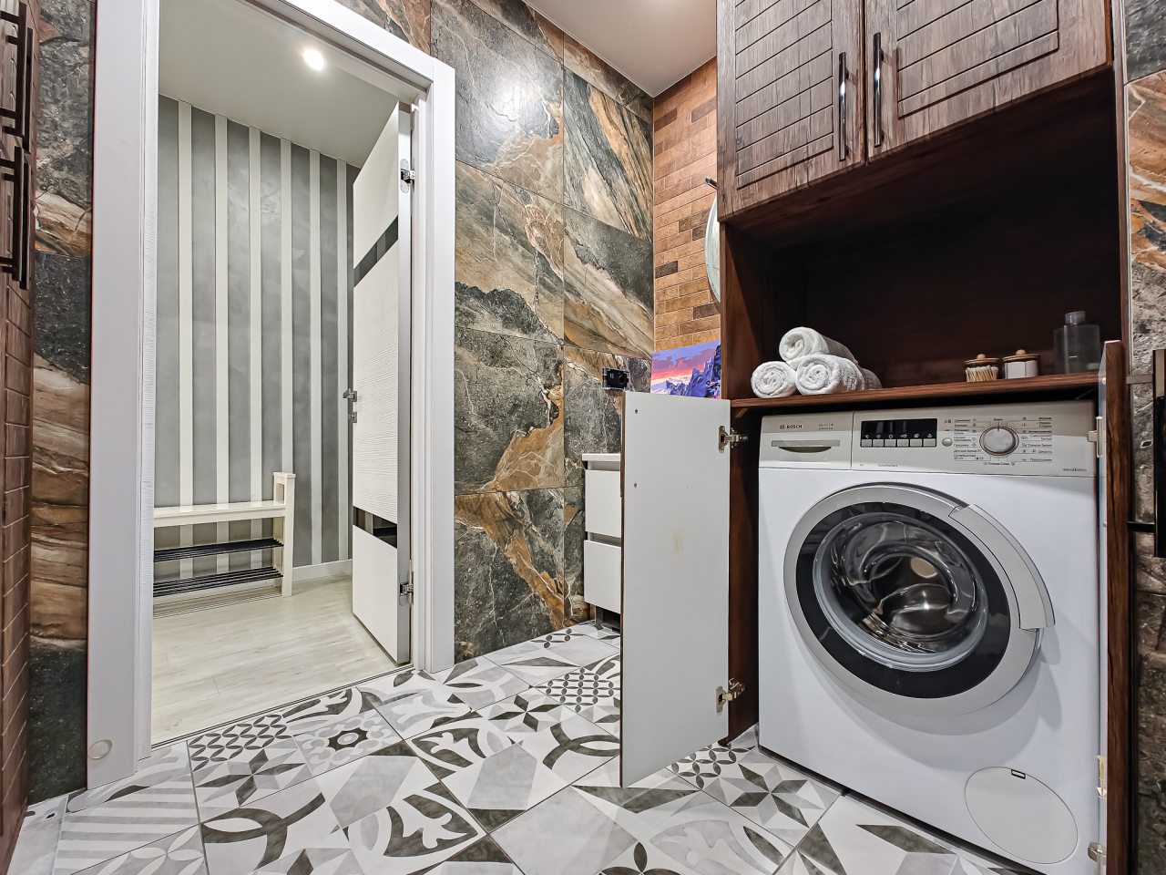 Апартаменты (Atmosfera Sna. Масштабная двухкомнатная с кроватью super king-size в ЖК Дождь), Апартаменты Atmosfera Sna Красноярская улица, 107