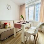 De Luxe (Светлая евродвушка в новом деловом центре города), Апартаменты Атмосфера сна на Московской 75