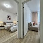 De Luxe (Светлая евродвушка в новом деловом центре города), Апартаменты Атмосфера сна на Московской 75