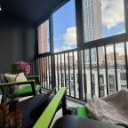 Апартаменты (Светлая квартира в ЖК Облака 2 у метро Октябрьская), Апартаменты Атмосфера сна на Московской 75