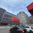 парковка открытая, рядом
бесплатная