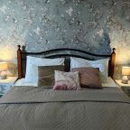 Кровать 160 см с ортопедическим матрасом