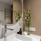 Апартаменты (Дизайнерская студия на Новолучанской 26), Апартаменты Gentle Rent на Новолучанской 26