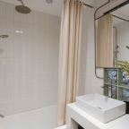 Апартаменты (Студия на Новолучанской 26-2), Апартаменты Gentle Rent на Новолучанской 26