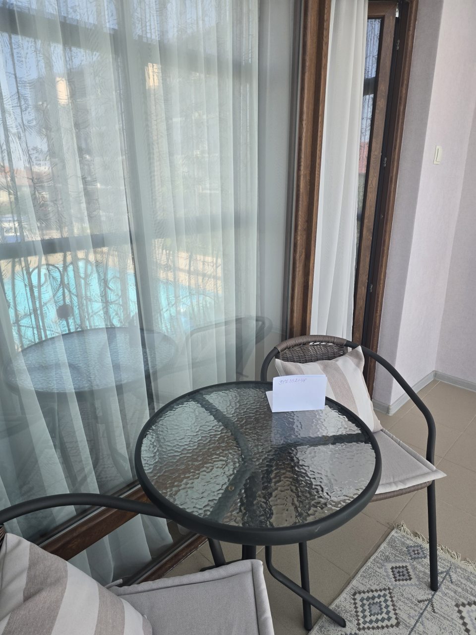 Студио (Студио,,Рашад 