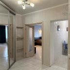Трёхместный и более (Энергетиков 16, кв 111), Апартаменты Хом-Сити