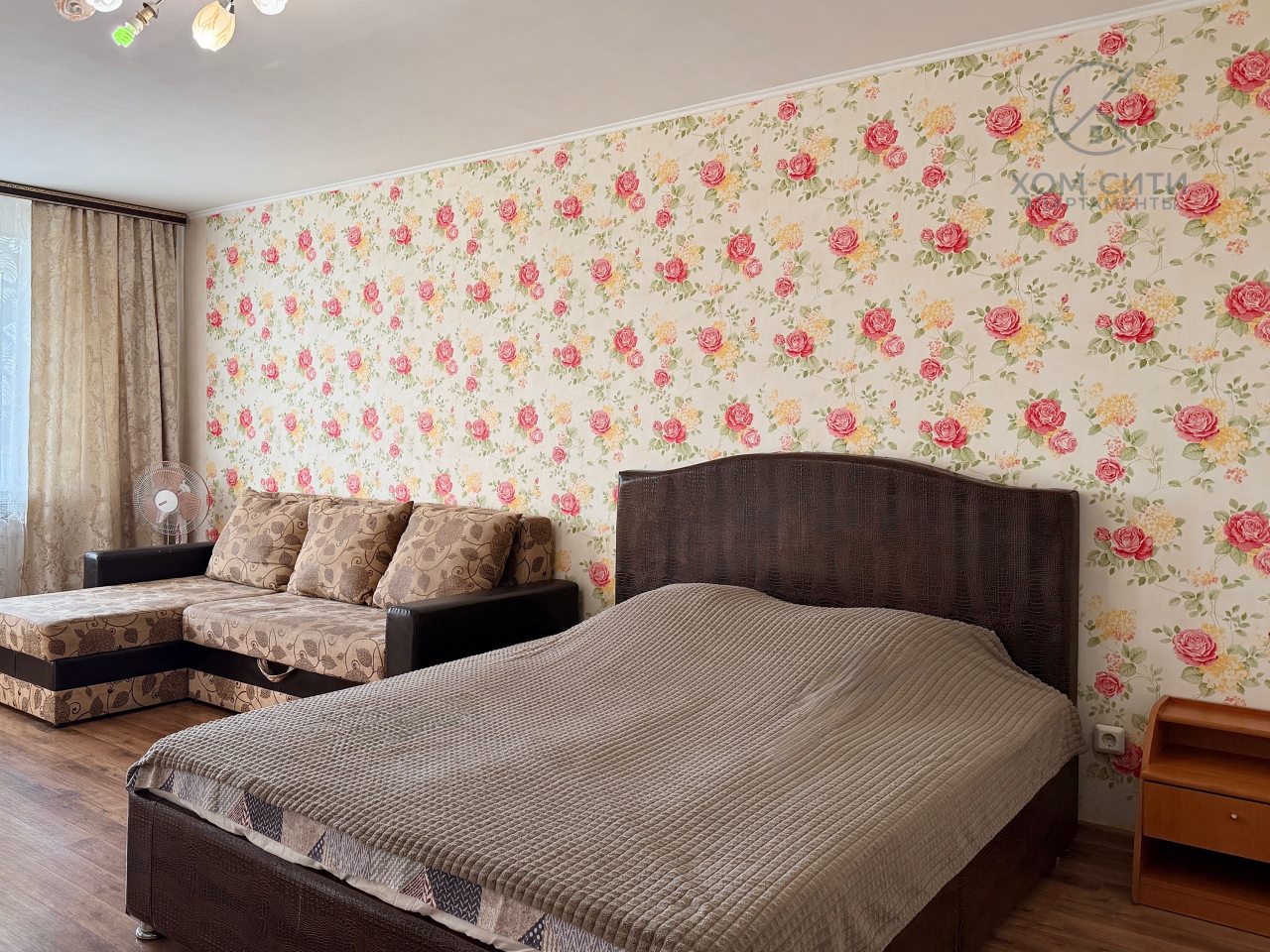 Апартаменты (Энергетиков 16, кв. 89), Апартаменты Хом-Сити