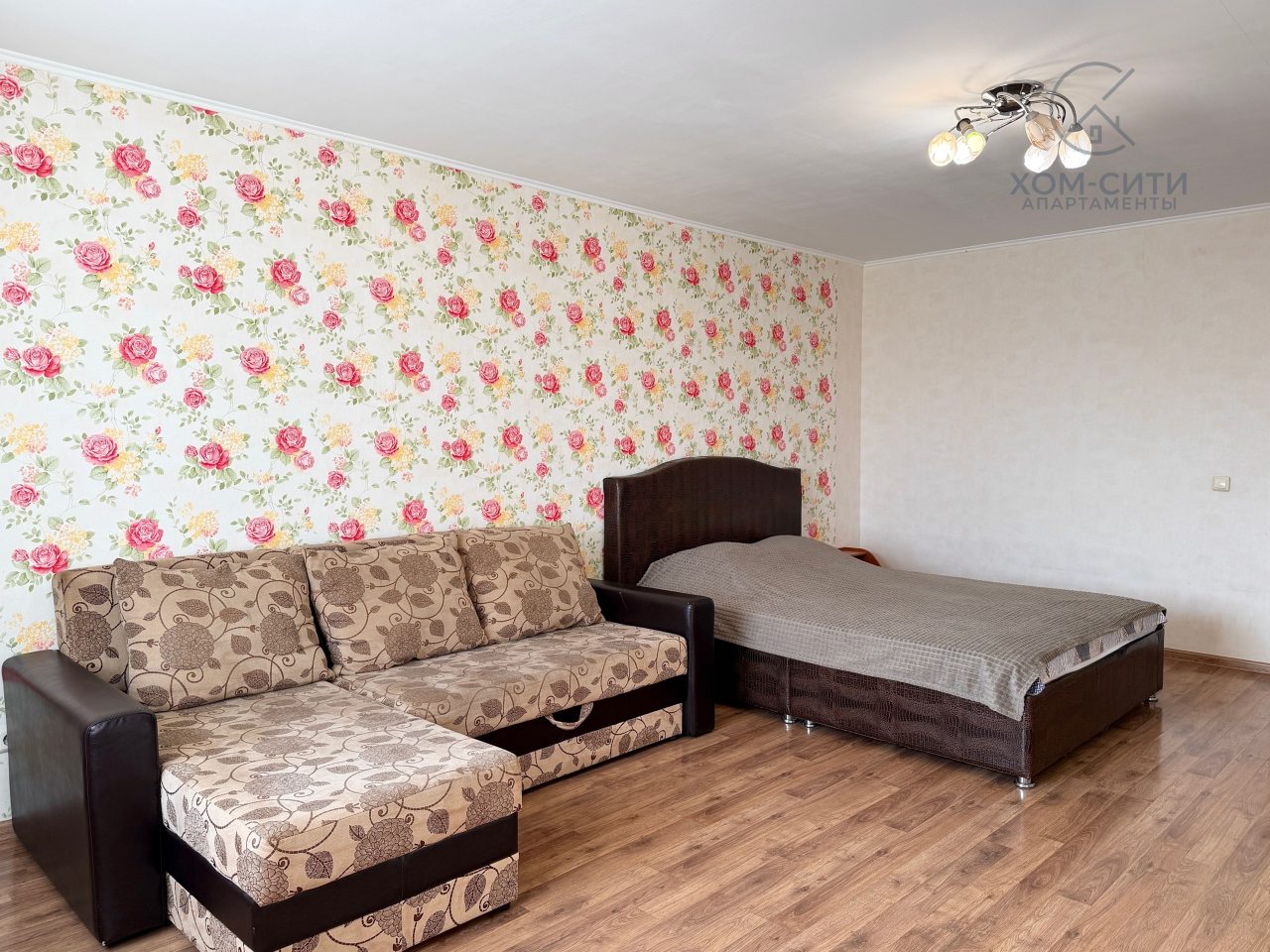 Апартаменты (Энергетиков 16, кв. 89), Апартаменты Хом-Сити