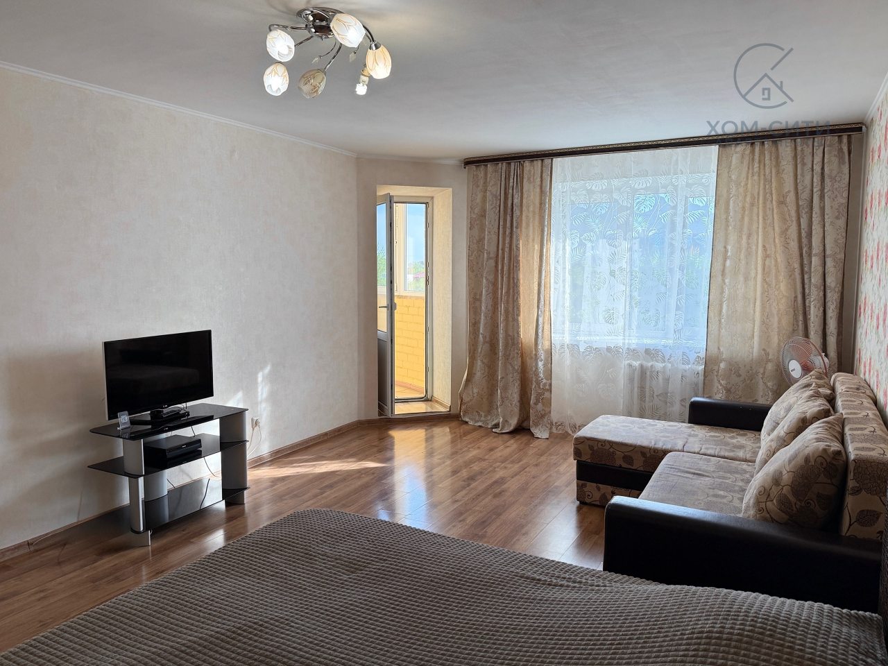 Апартаменты (Энергетиков 16, кв. 89), Апартаменты Хом-Сити
