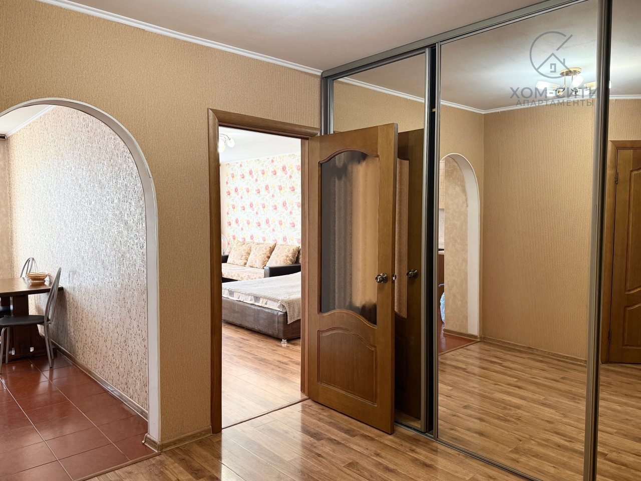Апартаменты (Энергетиков 16, кв. 89), Апартаменты Хом-Сити