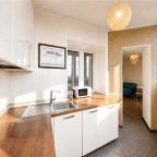 Апартаменты (Энергетиков 16, кв. 100 | Лофт | Евро-2), Апартаменты Хом-Сити