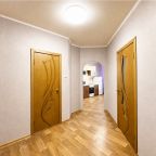 Апартаменты (Фабричная 9, кв. 119), Апартаменты Хом-Сити